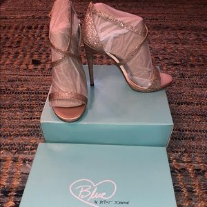 Betsy Johnson SB-ANDI CHAMP GLIT. Size 10. Brand New. Never worn.